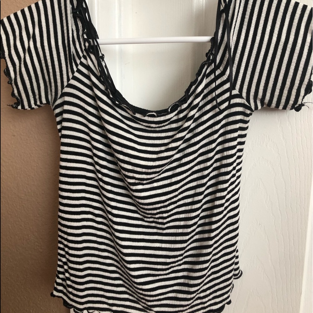 Black & White striped off the shoulder crop top